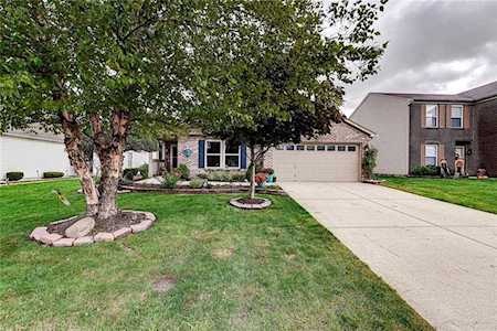 5671 N Burlington Dr Mccordsville, IN 46055