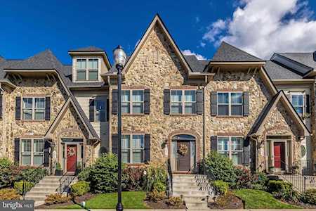 3041 Jacobs Garden Ln Frederick, MD 21701