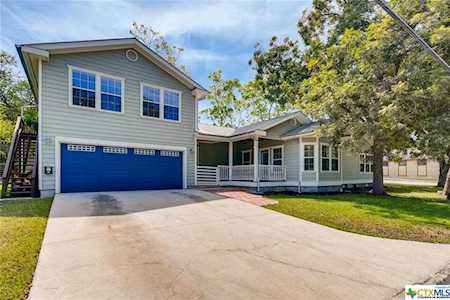 315 S Hackberry New Braunfels, TX 78130
