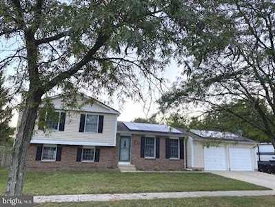 2907 Almondbury Dr W Pasadena, MD 21122