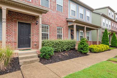 95 Plumlee Dr Hendersonville, TN 37075