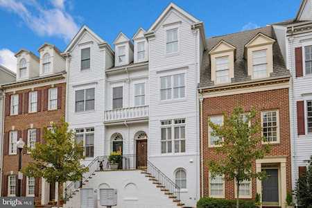 722 Battery Place Alexandria, VA 22314