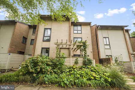11792 Indian Ridge Rd Reston, VA 20191