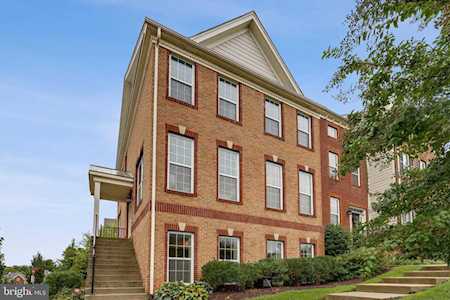7646 Elmcrest Rd Hanover, MD 21076