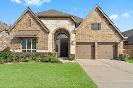 3880 Ponderosa Peak Dr Spring, TX 77386