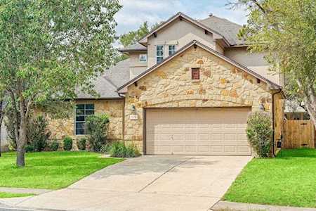 9304 Manipari LN Austin, TX 78749
