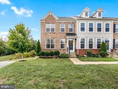 9291 Dawkins Crest Circle Bristow, VA 20136