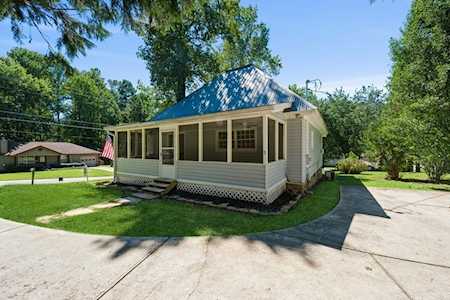 4180 Pilgrim Point Rd Cumming, GA 30041