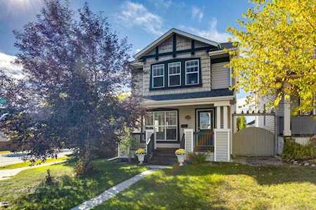 121 Tuscany Springs Green NW Calgary, AB T3L 2S3