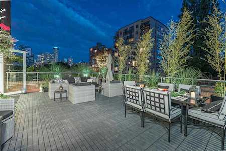 1888 Alberni Street #602 Vancouver, BC V6G 1B3
