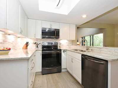 6105 Lincoln Drive #333 Edina, MN 55346
