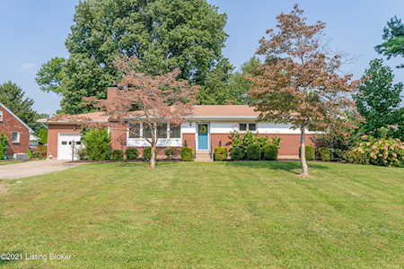 2206 Cherian Dr Louisville, KY 40299