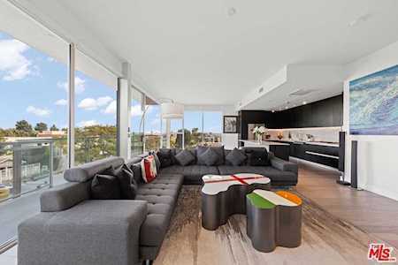 1345 Havenhurst Dr #PH10 West Hollywood, CA 90046