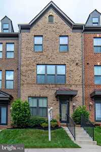 3091 Sassafras Ct Fairfax, VA 22031