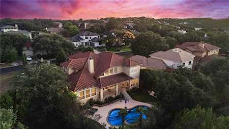4 Autumn Oaks DR Austin, TX 78738