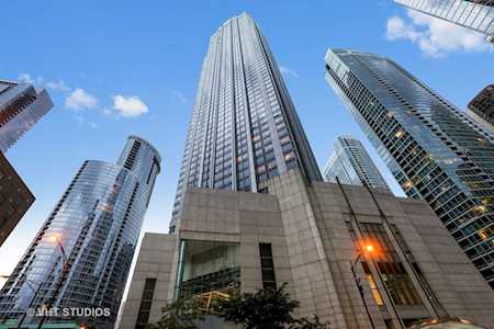 512 N Mcclurg Ct #5202 Chicago, IL 60611