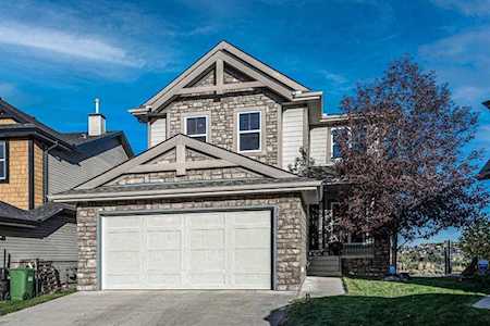 9 Val Gardena Place SW Calgary, AB T3H 0B4