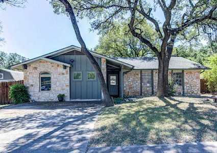 10033 Woodland Village DR Austin, TX 78750
