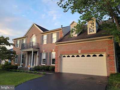 13565 Melville Ln Chantilly, VA 20151