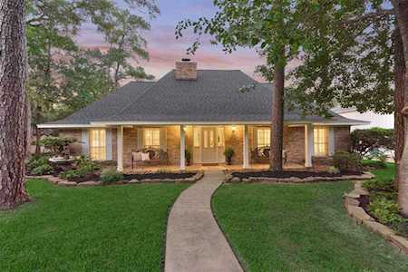 6214 Larkmount Dr Spring, TX 77389