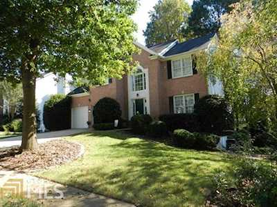 942 Huntsman Trce Lawrenceville, GA 30045