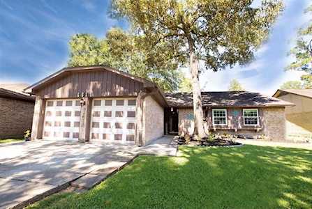 6611 Fallengate Dr Spring, TX 77373
