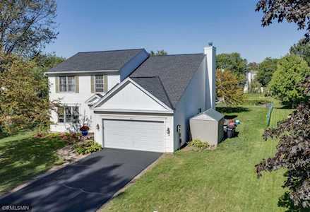 2407 Mailand Road E Maplewood, MN 55119