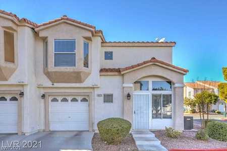 6929 Coral Rock Dr Las Vegas, NV 89108