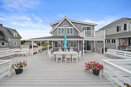 31 Lowell St Scituate, MA 02066
