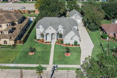 18511 Kings Lynn St Webster, TX 77058