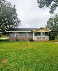 1001 Cedar St. Marion, SC 29571