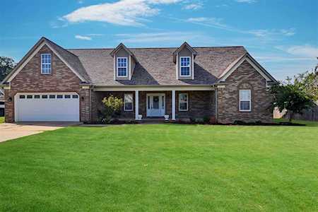 39 Amber Tree Cv Brighton, TN 38011