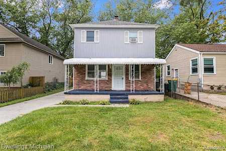 21213 Ontaga St Farmington Hills, MI 48336