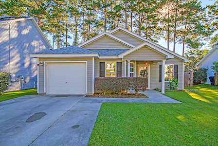104 Avoncliff Ct Summerville, SC 29483