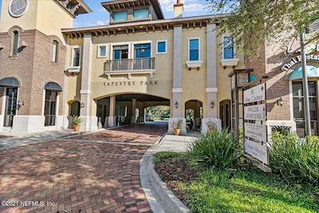 9823 Tapestry Park Cir Jacksonville, FL 32246