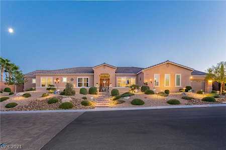 7105 N Grand Canyon Dr Las Vegas, NV 89149