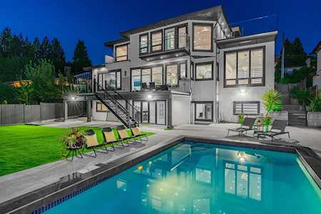 1266 Ottaburn Road West Vancouver, BC V7S 2J8