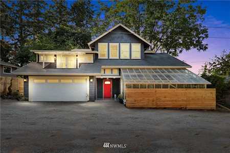 14709 Bethel Ln SW Vashon, WA 98070