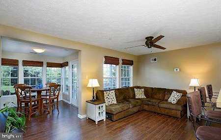 6205 Sandpiper Ct #207 Elkridge, MD 21075