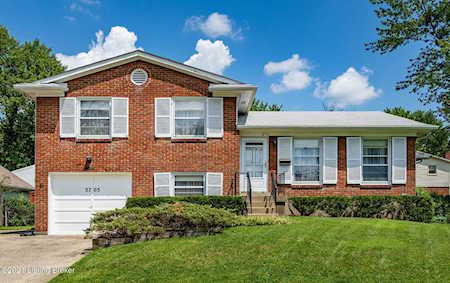 3703 Tan Bark Ct Louisville, KY 40220