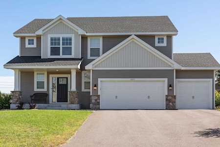 6471 102nd Avenue N Brooklyn Park, MN 55445