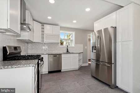6220 20th Place Hyattsville, MD 20782