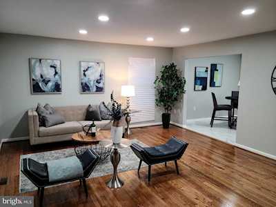 12435 El Segunda Ln Lusby, MD 20657