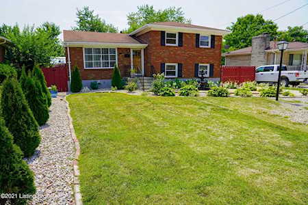 4104 Retreat Rd Louisville, KY 40219