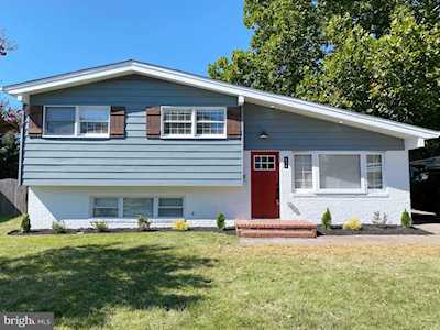 131 Thomas Rd Glen Burnie, MD 21060