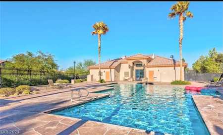 7701 W Robindale Rd #118 Las Vegas, NV 89113