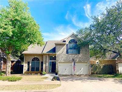 6117 Oliver Loving TRL Austin, TX 78749