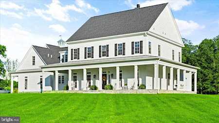 43211 Lucketts Rd Leesburg, VA 20176