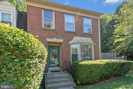 10464 Malone Ct Fairfax, VA 22032
