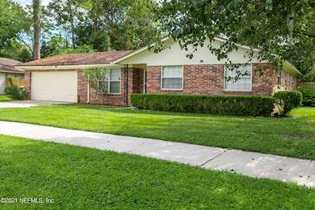 5568 Lofty Pines Cir Jacksonville, FL 32210